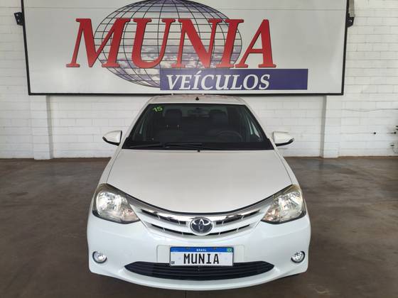 TOYOTA ETIOS 1.5 XLS SEDAN 16V FLEX 4P MANUAL TOYOTA ETIOS 1.5 XLS SEDAN 16V FLEX 4P MANUAL